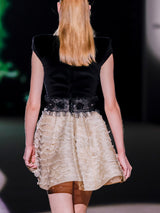 LOOK 11 Vestido NALDINI | Vestido de fiesta corto en terciopelo negro con falda de microvolantes de organza nude