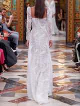 LOOK 16 Abito da sposa VABILON realizzato in organza devoré