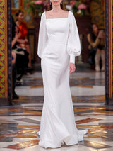 LOOK 18 Abito da sposa VELVETI realizzato in crepe e organza