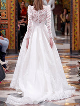 LOOK 21 VAMBOLA Wedding Dress (WITHOUT TRAIN) made of crepe and organza