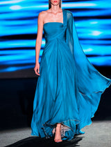 LOOK 24 Vestido MURANA | Vestido de fiesta en gasa azul petróleo con escote palabra de honor y falda de gran caída, bajo vivo oro