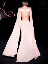 Vestido de fiesta realizado en satin y gasa color salmon y collar de swarovski | HANNIBAL LAGUNA.