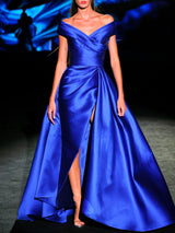 LOOK 28 Vestido MAJARANIS | Vestido de fiesta en mikado azul royal con escote bardot cruzado y falda de gran volumen con abertura