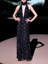 LOOK 29 Vestido NOVAK | Vestido de fiesta halter en tul bordado con azabaches, cuello alto y falda evasé