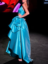 LOOK 34 Vestido MANHATTAN | Vestido de fiesta en mikado maldivas con escote corazón, falda asimétrica y volante en cascada