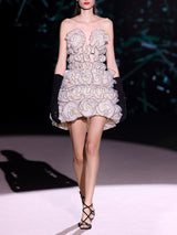 LOOK 34 Vestido NADINE | Vestido de fiesta corto en tul invisible y organza nude con flores y volantes plisados