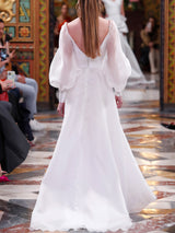 LOOK 10 Abito da sposa elegante VACHERI realizzato in organza di seta