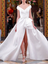LOOK 26 VAVARI wedding dress made of mikado piqué.