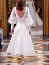 LOOK 11 Vestito da sposa VASILEA realizzato in organza devoré.