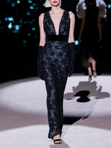 LOOK 9 Vestido NOIR | Vestido de fiesta largo bordado con azabaches y lentejuelas, escote en V y fajín de terciopelo