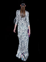 COLETTE | Vestido en satin blanco y negro empedrado de Hannibal Laguna