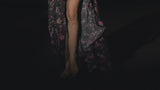 Look 2 CAMOMILE | Vestido en gasa plumeti estampado floral