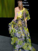 Vestido largo de fiesta en organza estampada flores. La falda de organza del vestido con diversas capas bies de Hannibal Laguna