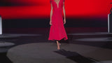 Look 1 XERATON | Vestido midi de fiesta en neopreno color rojo