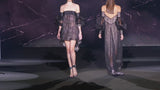 Look 17 XAROL Vestido corto de fiesta en pedreria color nego
