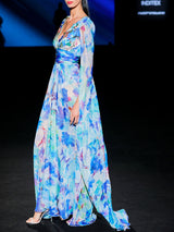 LOOK 11 Vestido MAGNELIS | Vestido de fiesta en gasa estampada con escote en V y mangas capa, falda vaporosa con abertura