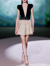 LOOK 11 Vestido NALDINI | Vestido de fiesta corto en terciopelo negro con falda de microvolantes de organza nude