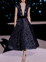 LOOK 22 Vestido NIAGARA | Vestido de fiesta midi bordado con azabaches y falda de microvolantes de organza negra