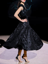 LOOK 22 Vestido NIAGARA | Vestido de fiesta midi bordado con azabaches y falda de microvolantes de organza negra