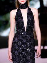LOOK 29 Vestido NOVAK | Vestido de fiesta halter en tul bordado con azabaches, cuello alto y falda evasé