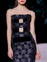 LOOK 31 Vestido NEW YORK | Vestido de fiesta en terciopelo y tul bordado con escote palabra de honor y falda recta