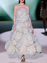 LOOK 35 Vestido NENUFAR | Vestido de fiesta largo en tul invisible con maxi flores de organza plisada