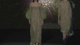 LOOK 6 HALBORA | Vestido en gasa bordada color verde olivo