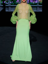 BLUSA JOYA GIO Y FALDA GERY de Hannibal Laguna Couture. Blusa en tul bordado con tiras de cristal. Falda en satín verde manzana